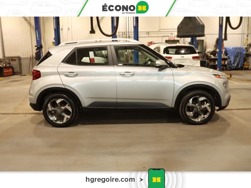 2021 Hyundai Venue Silver Saint-Eustache - photo #8