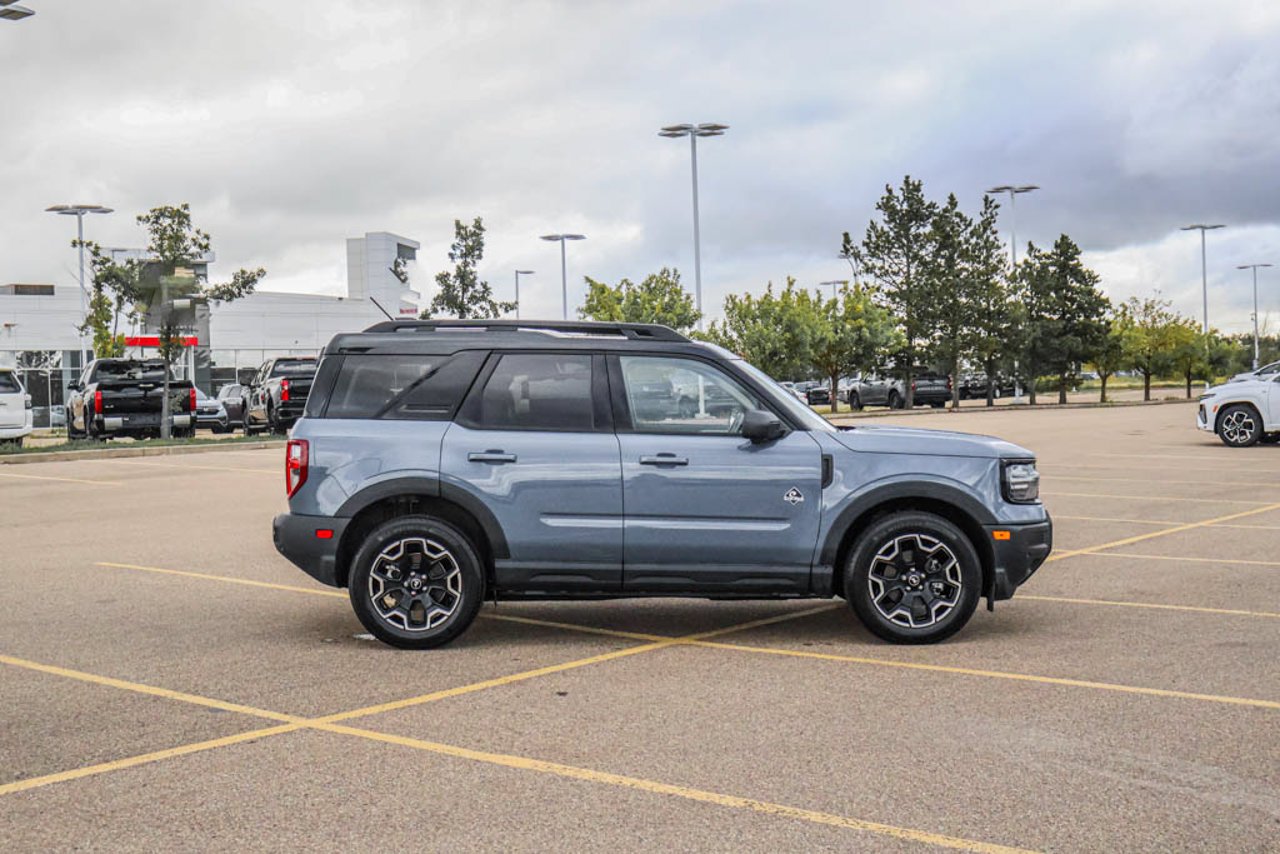 2025 Ford Bronco Sport Outer Banks 4x4 Azure Gray Metallic Sherwood Park - photo #9