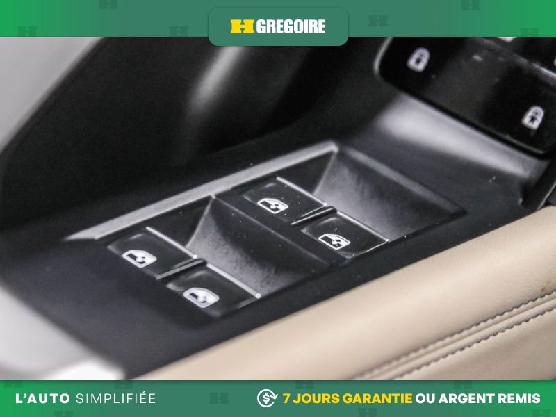 2025 Audi Q5 White Saint-Eustache - photo #16