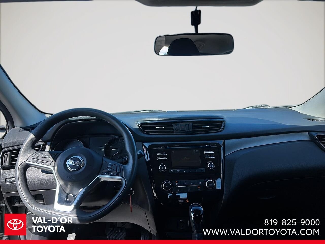 2018 Nissan Qashqai S TI CVT Grey Val-d'Or - photo #9