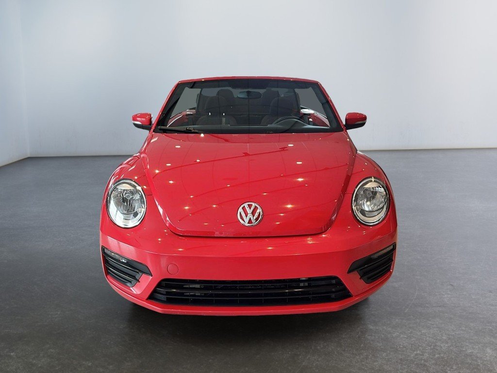 Volkswagen BEETLE 2018 Rouge Amos - photo #1