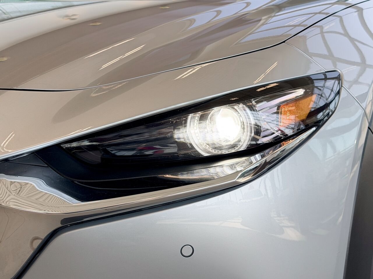 2023 Mazda CX-30 Silver Notre-Dame-des-Prairies - photo #7