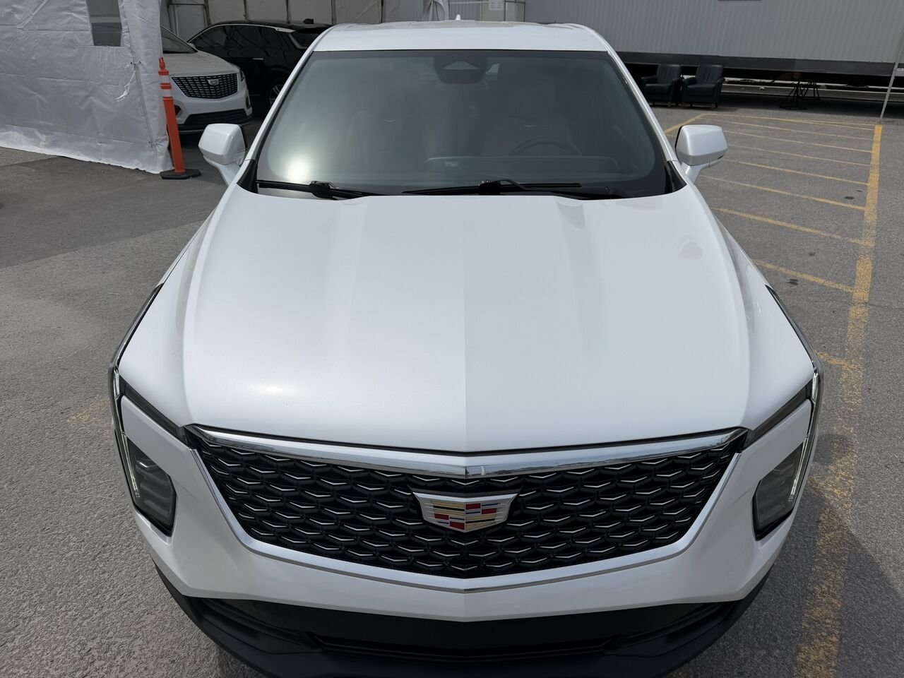 2024 Cadillac XT4 LURURY AWD FINANCEMENT À PARTIR DE 3.99% White Laval - photo #5