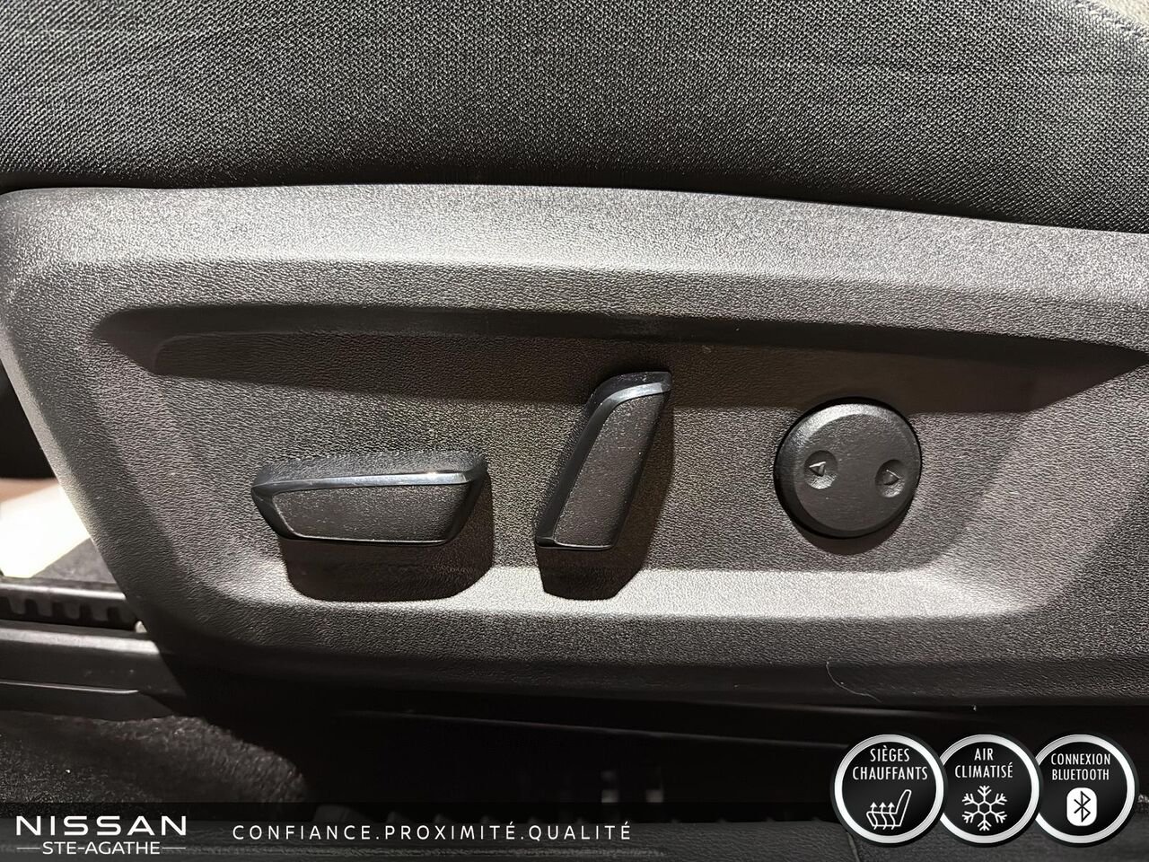 2023 Nissan Rogue SV TI avec ensemble toit ouvrant White Saint-Jérôme - photo #14
