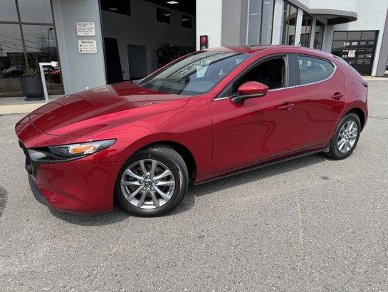 2025 Mazda Mazda3 Sport 2025 Red