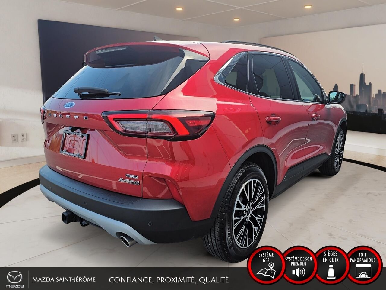 2025 Ford Escape Red Saint-Jérôme - photo #5