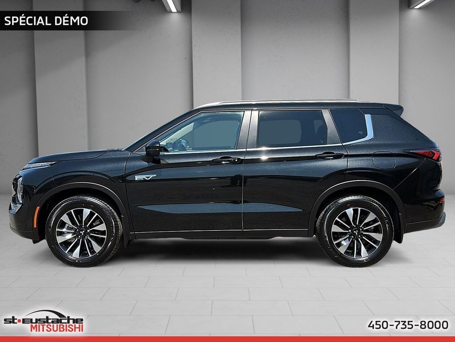 2026 Mitsubishi Outlander Plug-In Hybrid LE S-AWC Black