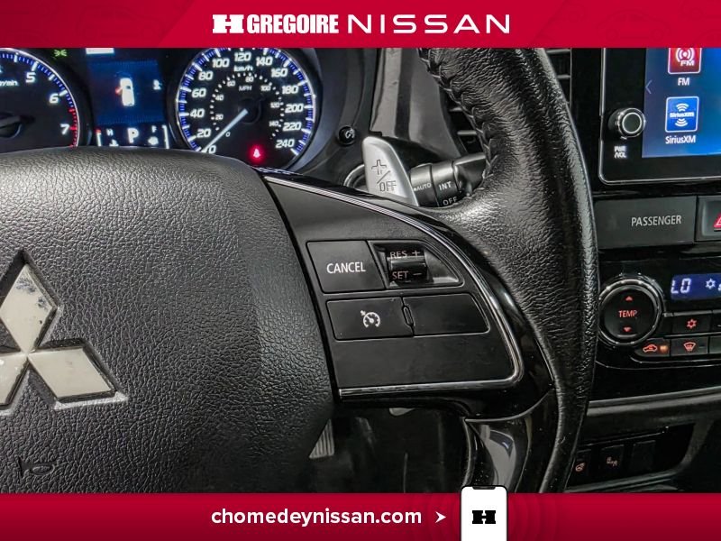 Mitsubishi Outlander CA6856 | SE AWD * Cuir * Toit Caméra * 7 Places * 2018 Rouge Laval - photo #20