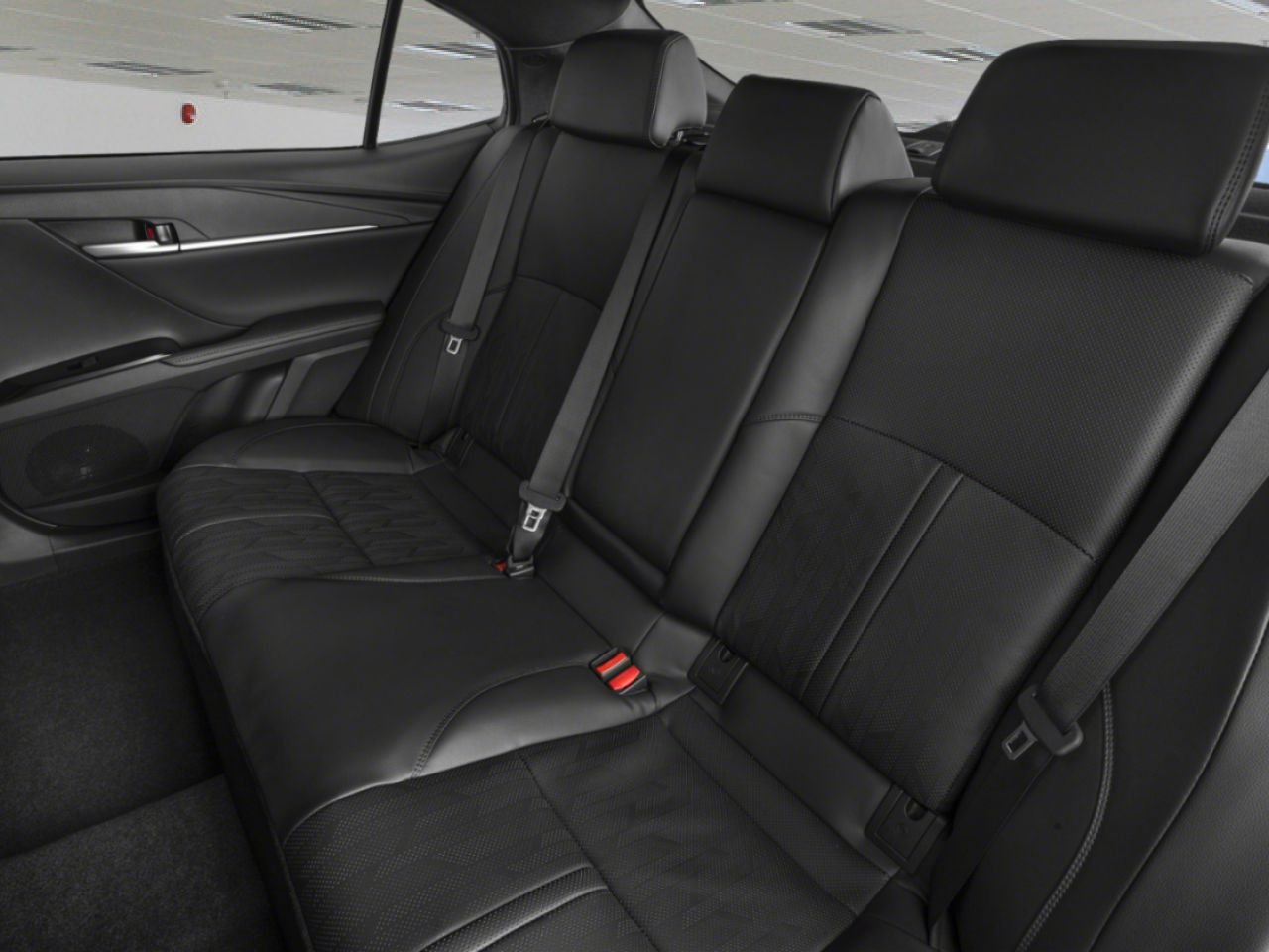2026 TOYOTA Camry 19” Alloy Wheels + Panoramic Moonroof + Digital Key 1 + Front Ventilated Seats + 12.3” MID and Display, 9 speaker JBL Audio + Head Up Display + Panoramic View Monitor Come see it in our Showroom! Wind Chill Pearl w/Black Roof Mississauga - photo #9