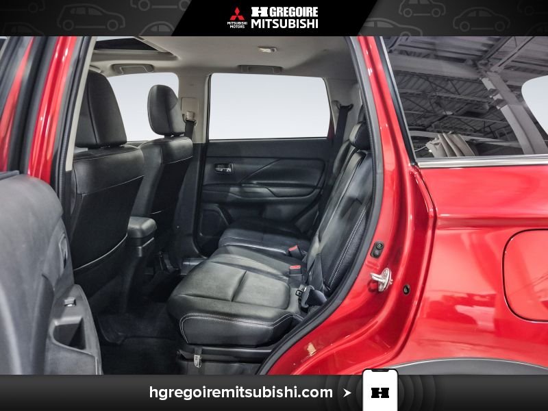 2016 Mitsubishi Outlander Red Blainville - photo #28