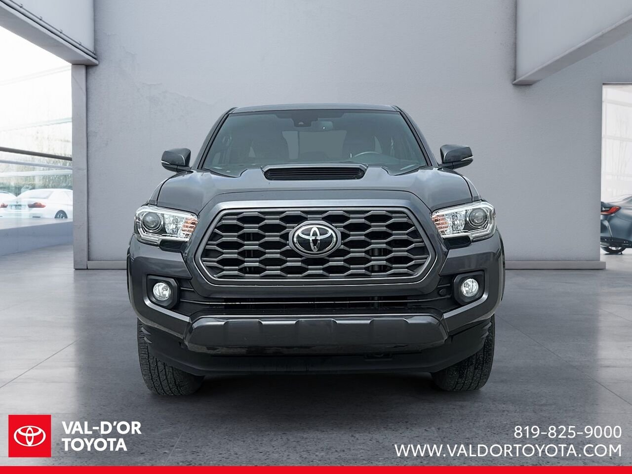 2021 Toyota Tacoma Grey Val-d'Or - photo #1