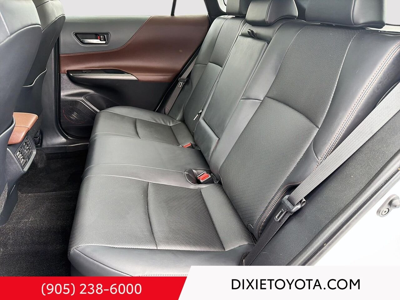 2023 Toyota Venza HYBRID LIMITED AWD / CLEAN CARFAX / HEATED AND VENTILATED SEATS / ALLOY WHEELS / CARPLAY AND ANDROID AUTO Wind Chill Pearl Mississauga - photo #20
