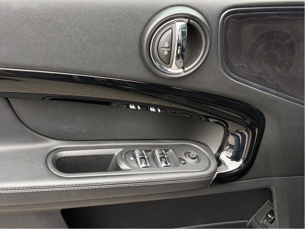 MINI Countryman 2019 Noir Gatineau - photo #10