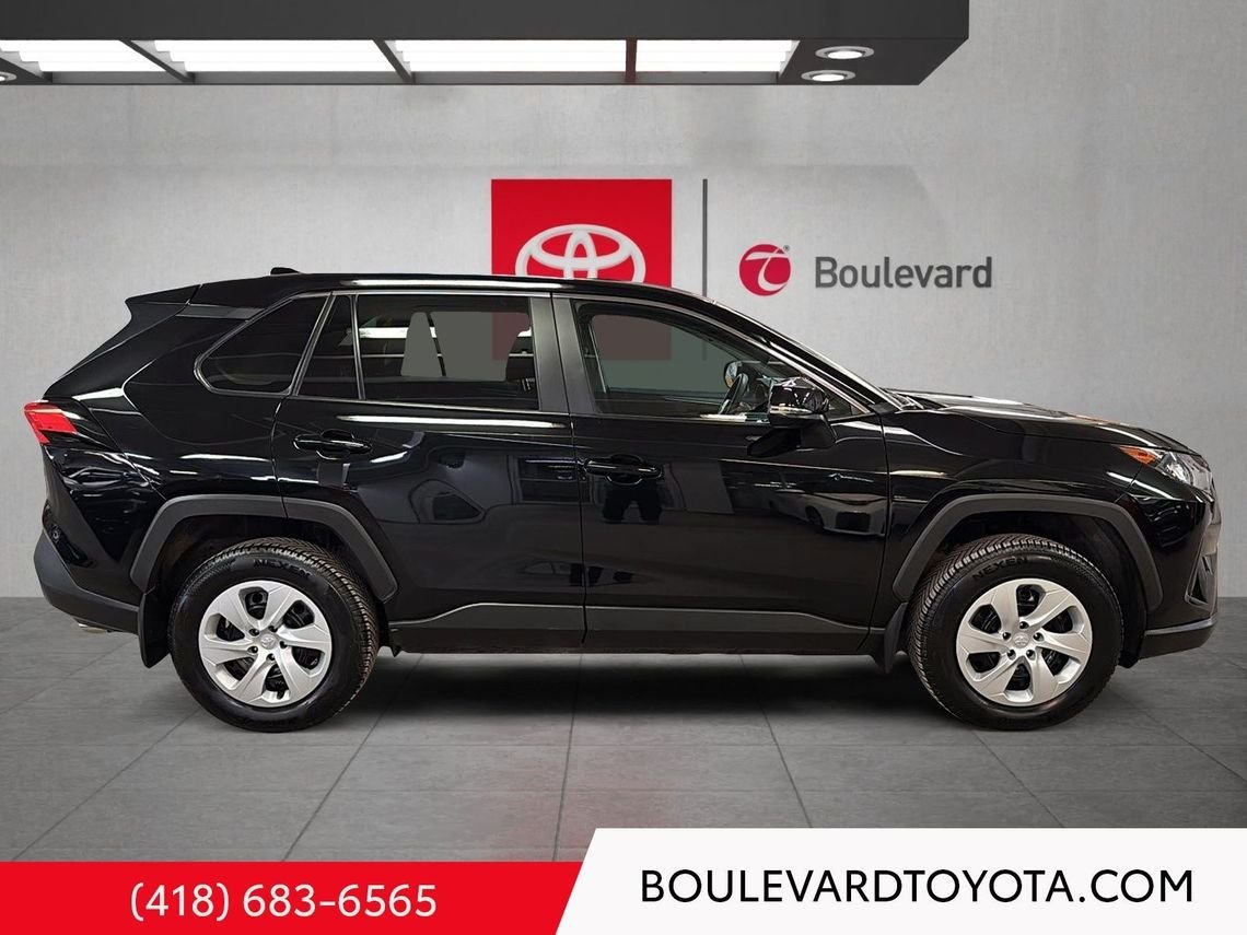 2024 Toyota RAV4 531713-108 | LE, AWD Midnight Black Metallic Québec - photo #2