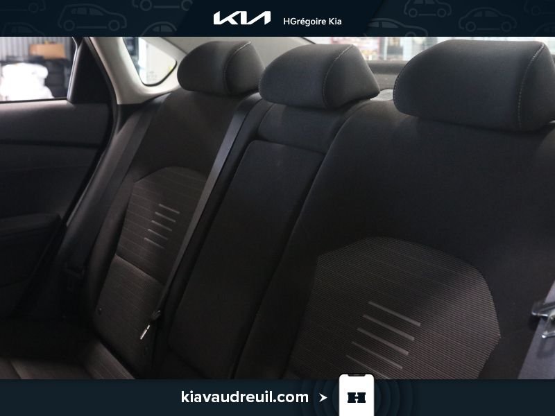 Kia Forte 2020 Blanc Laval - photo #11