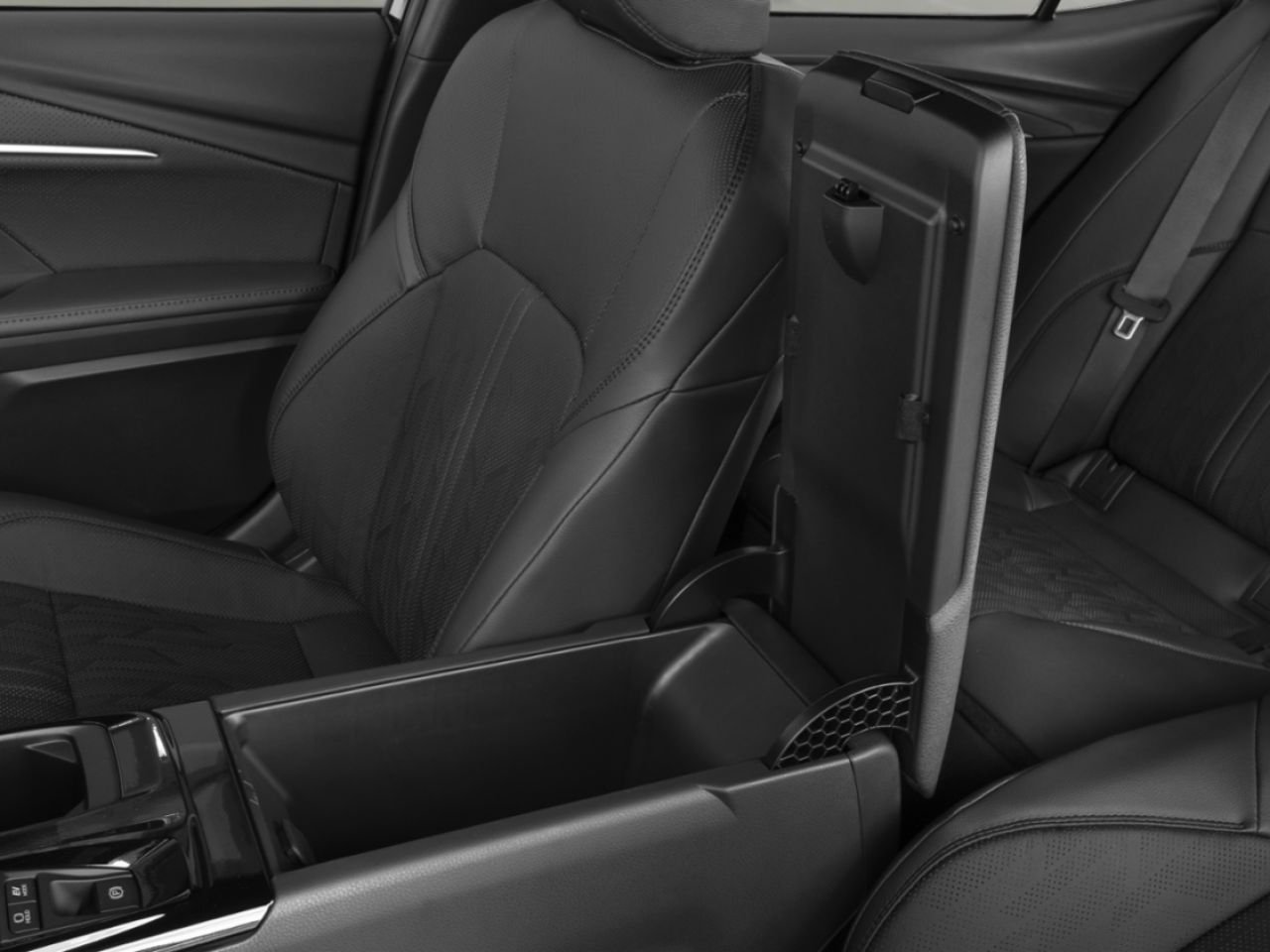 2026 TOYOTA Camry 100249 | XSE Wind Chill Pearl Québec - photo #4