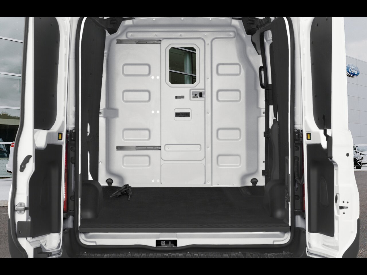 2025 Ford E-Transit Cargo Van Oxford White Saint-Eustache - photo #9