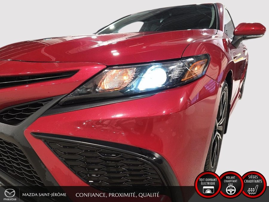Toyota Camry SE | AWD | CUIR | TOIT OUVRANT | 2021 Rouge