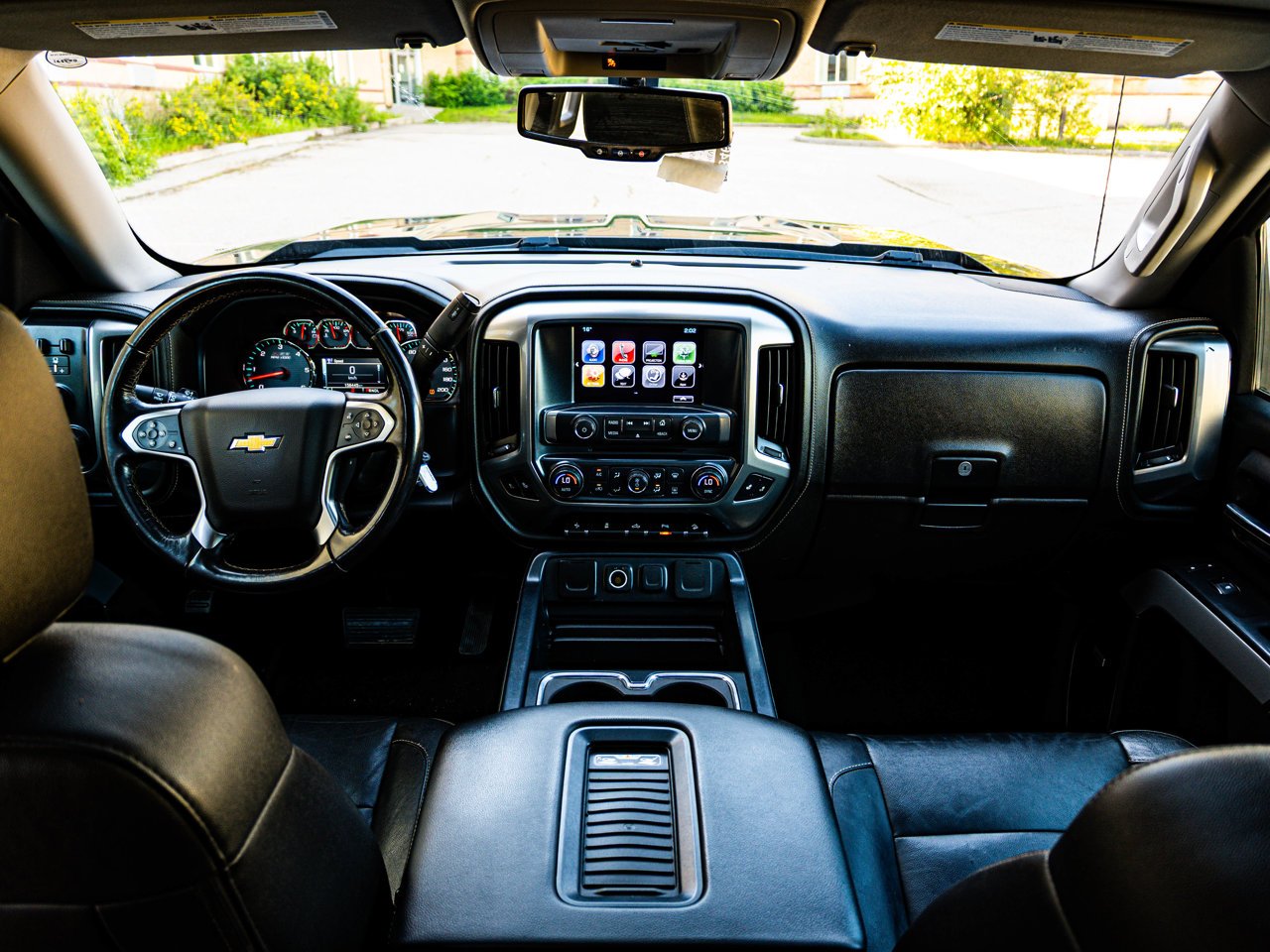 2018 Chevrolet Silverado 1500 4WD Crew Cab 143.5 LTZ w/2LZ Black Sherwood Park - photo #28