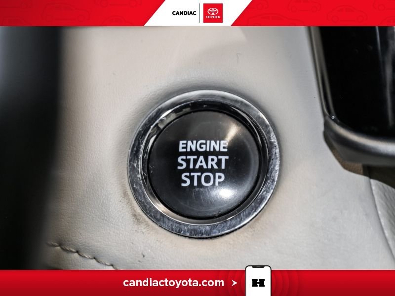 Toyota Highlander 2022 Bleu Blainville - photo #26