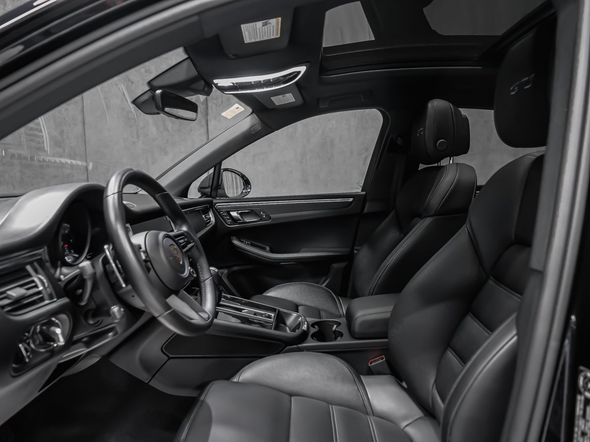 2025 Porsche Macan GTS Black Montreal - photo #19