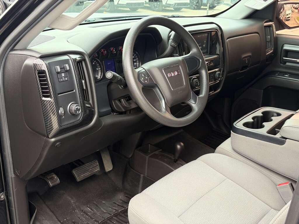 GMC Sierra 1500 Cabine multiplace 4RM 143,5 po 2017 Noir Gatineau - photo #9