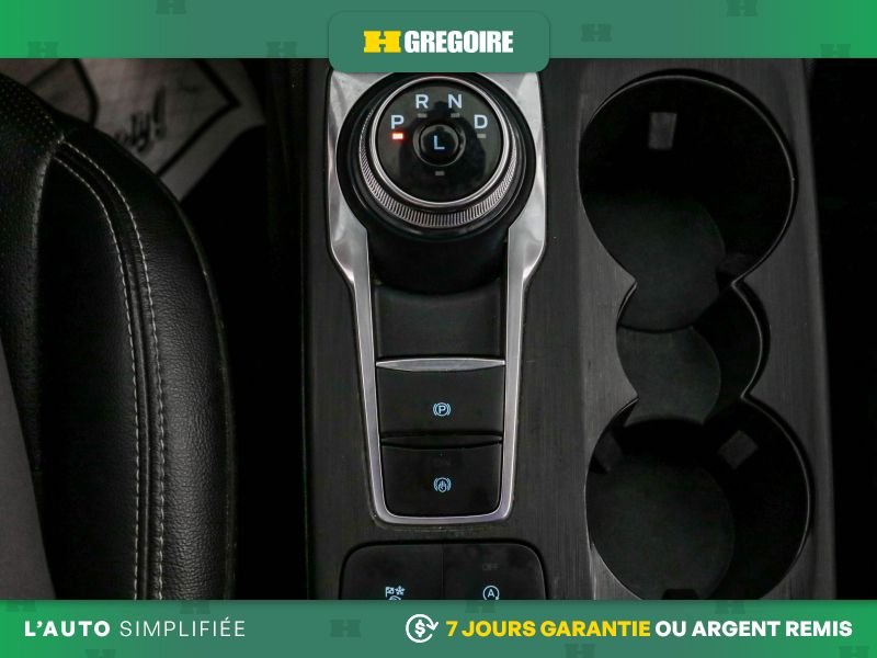 2022 Ford Escape Grey Laval - photo #25