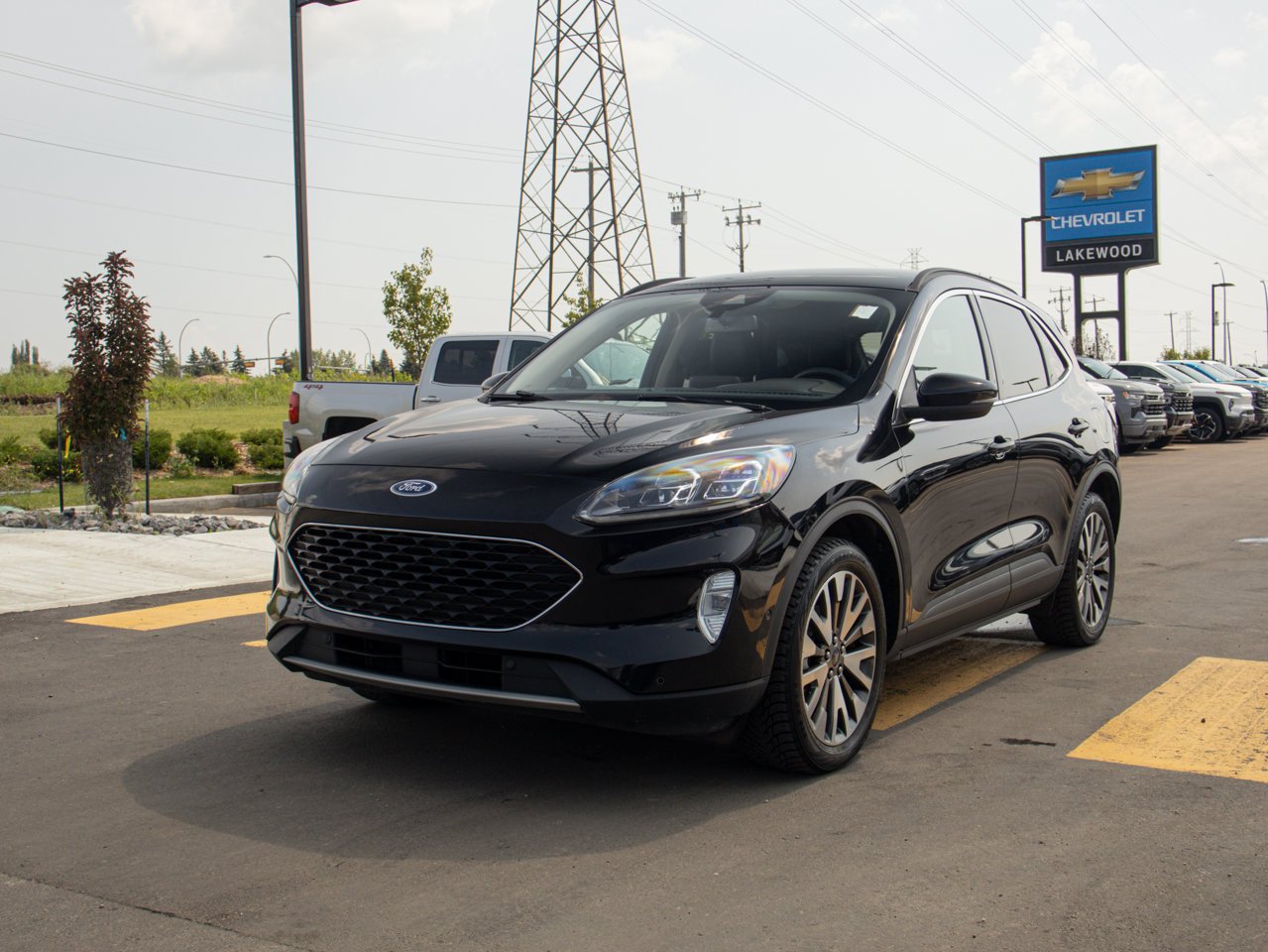 2020 Ford Escape Titanium Hybrid AWD Black Sherwood Park - photo #3