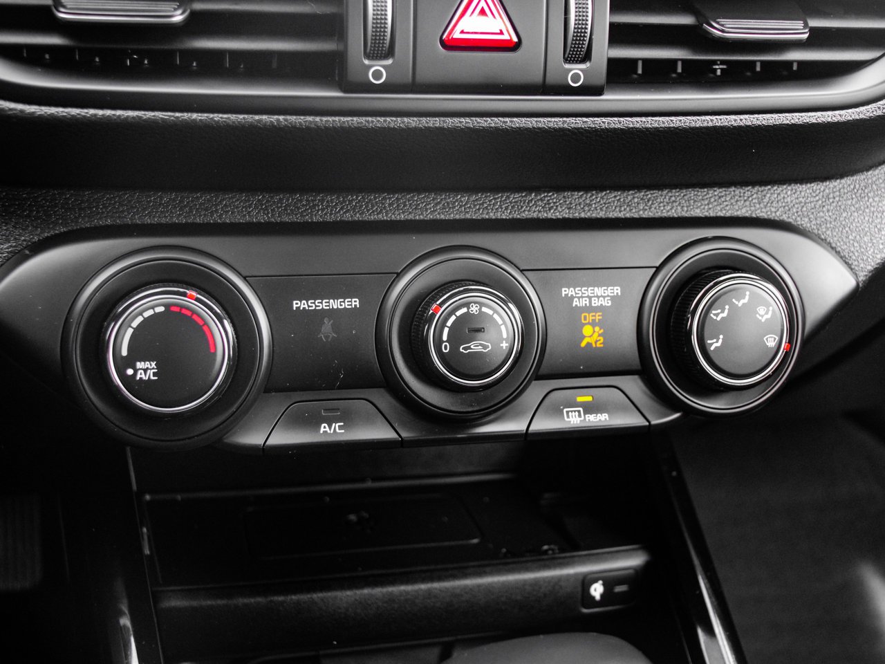 2024 Kia Forte EX IVT Black Sherwood Park - photo #23