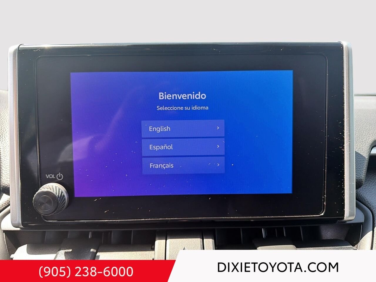 2024 Toyota RAV4 XLE AWD / CLEAN CARFAX / HEATED SEATS / MOONROOF / ALLOY WHEELS / CARPLAY AND ANDROID AUTO Red Mississauga - photo #14