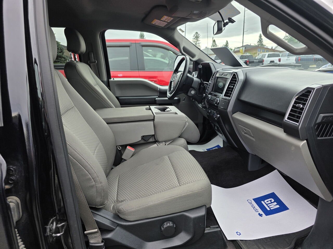2016 Ford F-150 Cab SuperCrew 4RM 157 po XLT Black Rouyn-Noranda - photo #44
