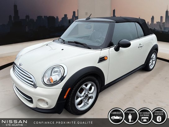 2013 MINI Cooper Convertible 2 portes White