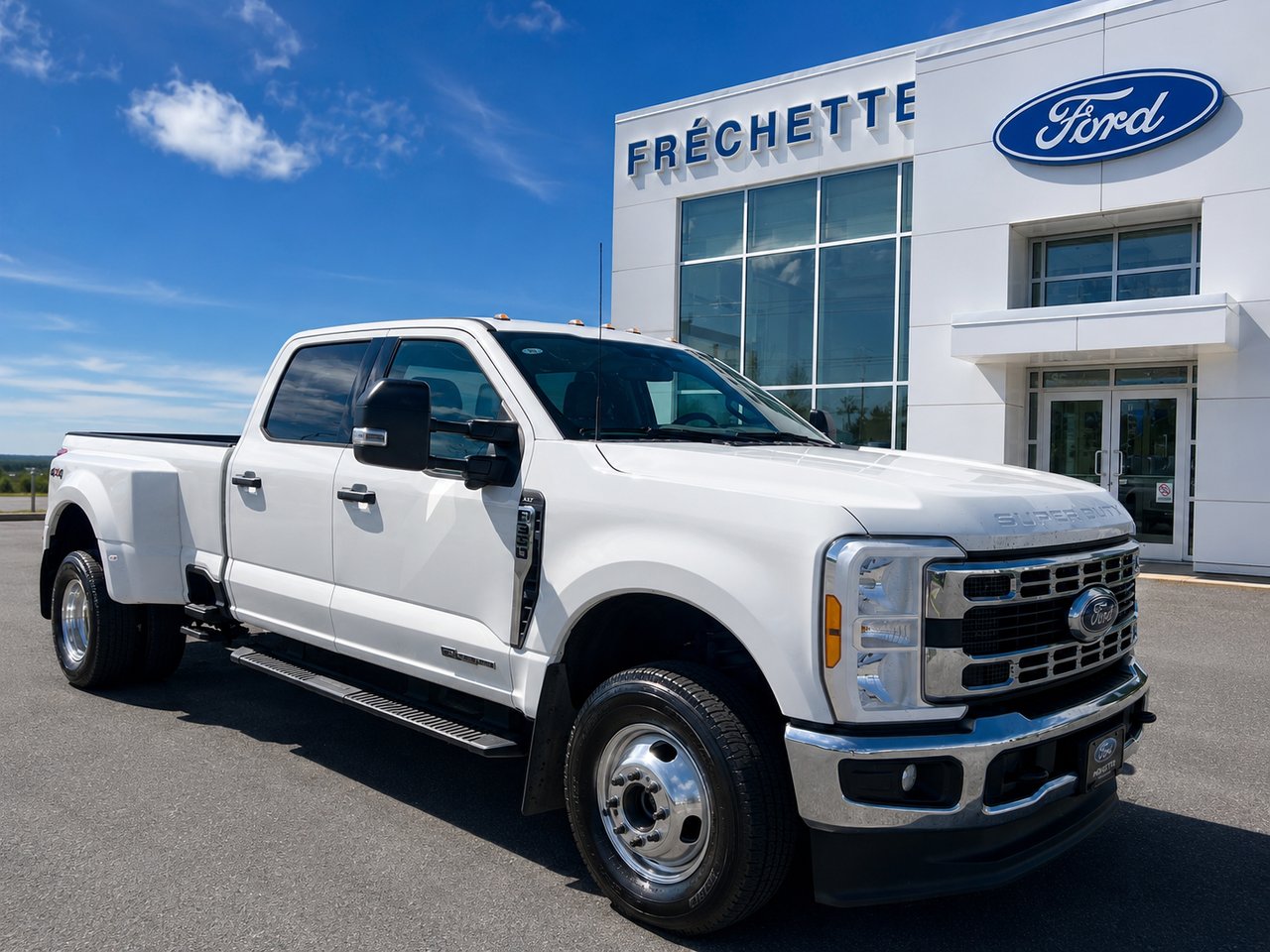 2023 Ford F350 SUPER DUTY White Montmagny - photo #0
