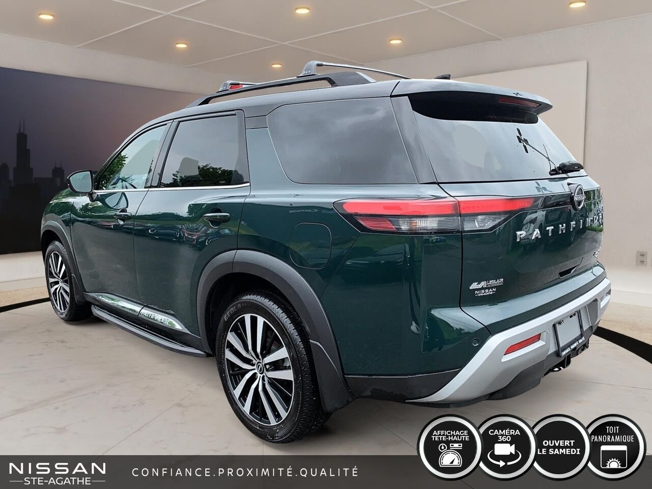 2023 Nissan Pathfinder Platinum | CUIR BRUN | TOIT PANORAMIQUE | TOWING PACKAGE | Green Saint-Jérôme - photo #4