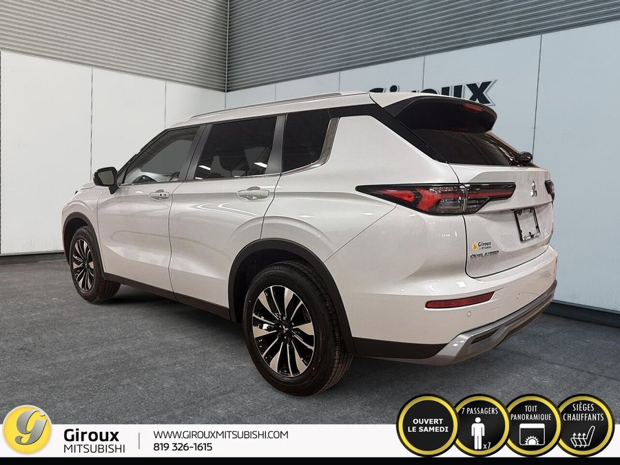 2026 MITSUBISHI Outlander LE S-AWC White Diamond
