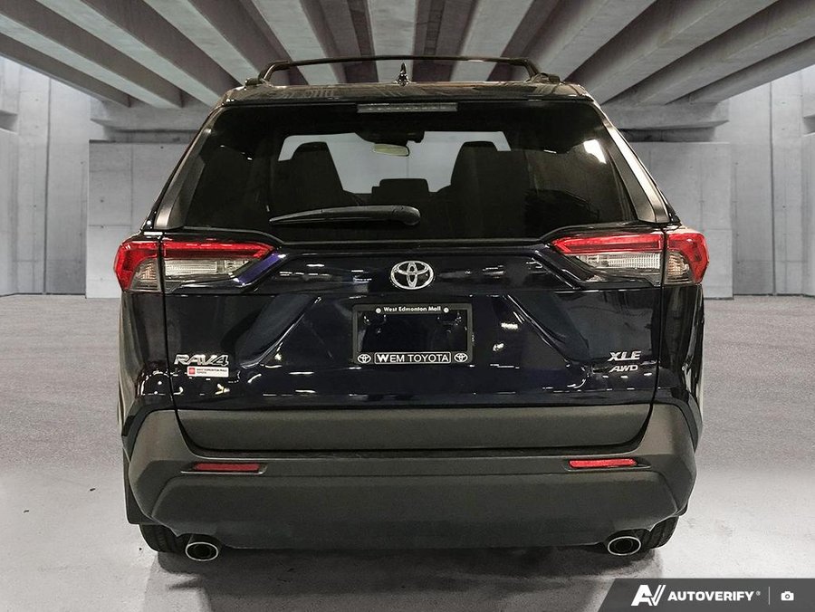 2021 Toyota RAV4 2021 Blue