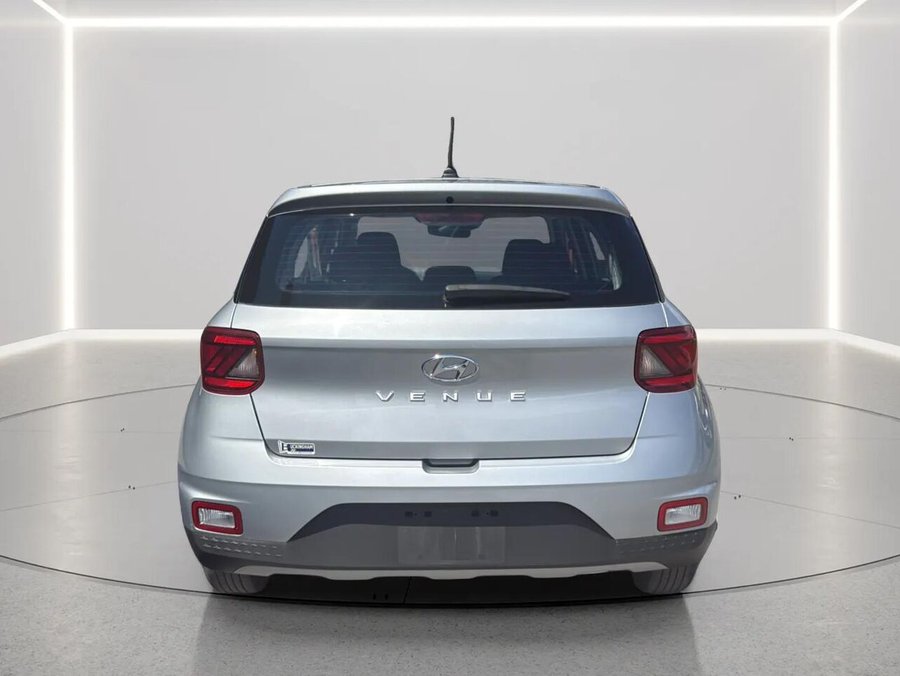 2023 HYUNDAI VENUE ESSENTIAL 2023 Silver