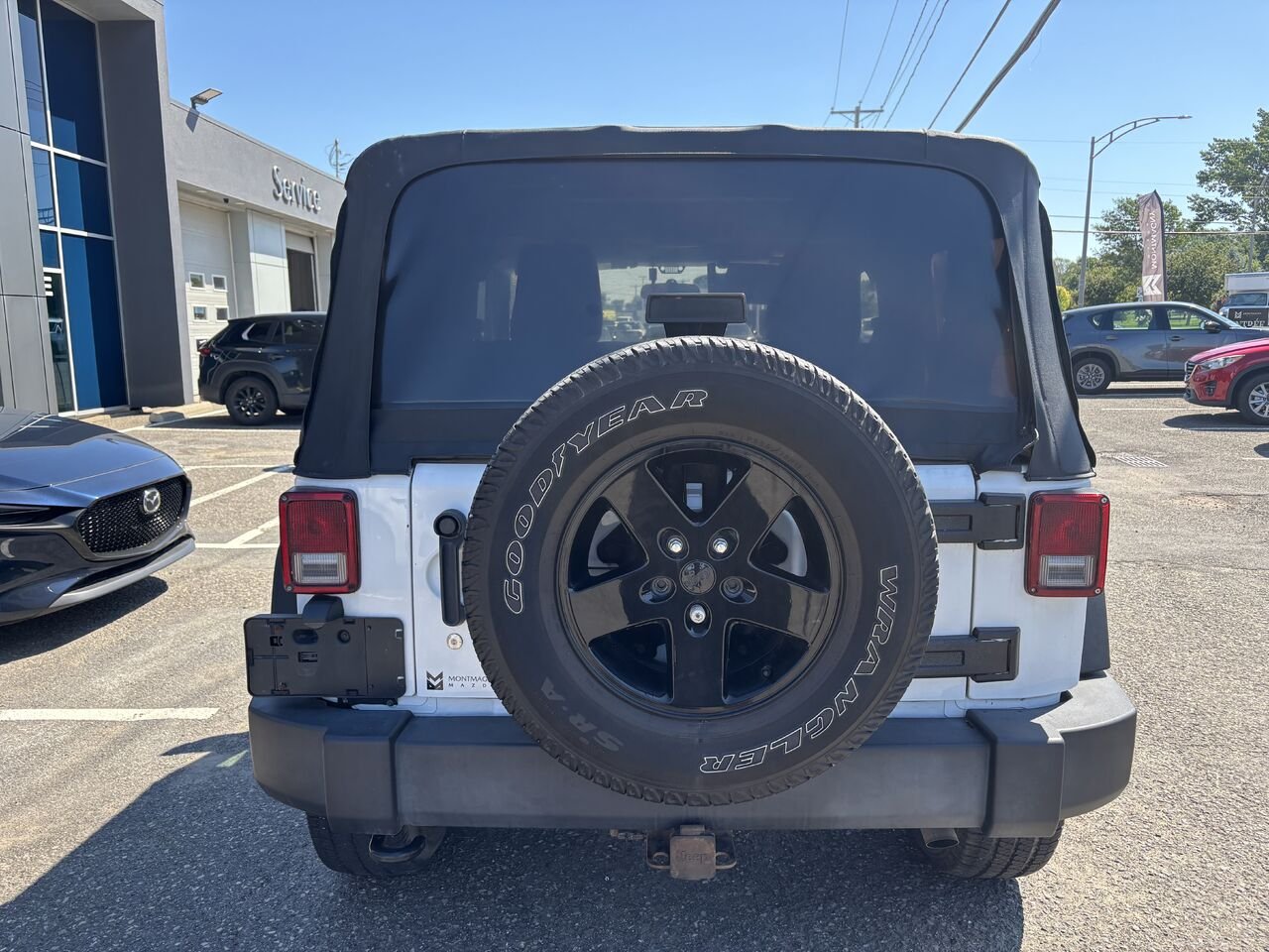 2016 JEEP WRANGLER SPORT 4 RM 2 portes Sport White Montmagny - photo #5