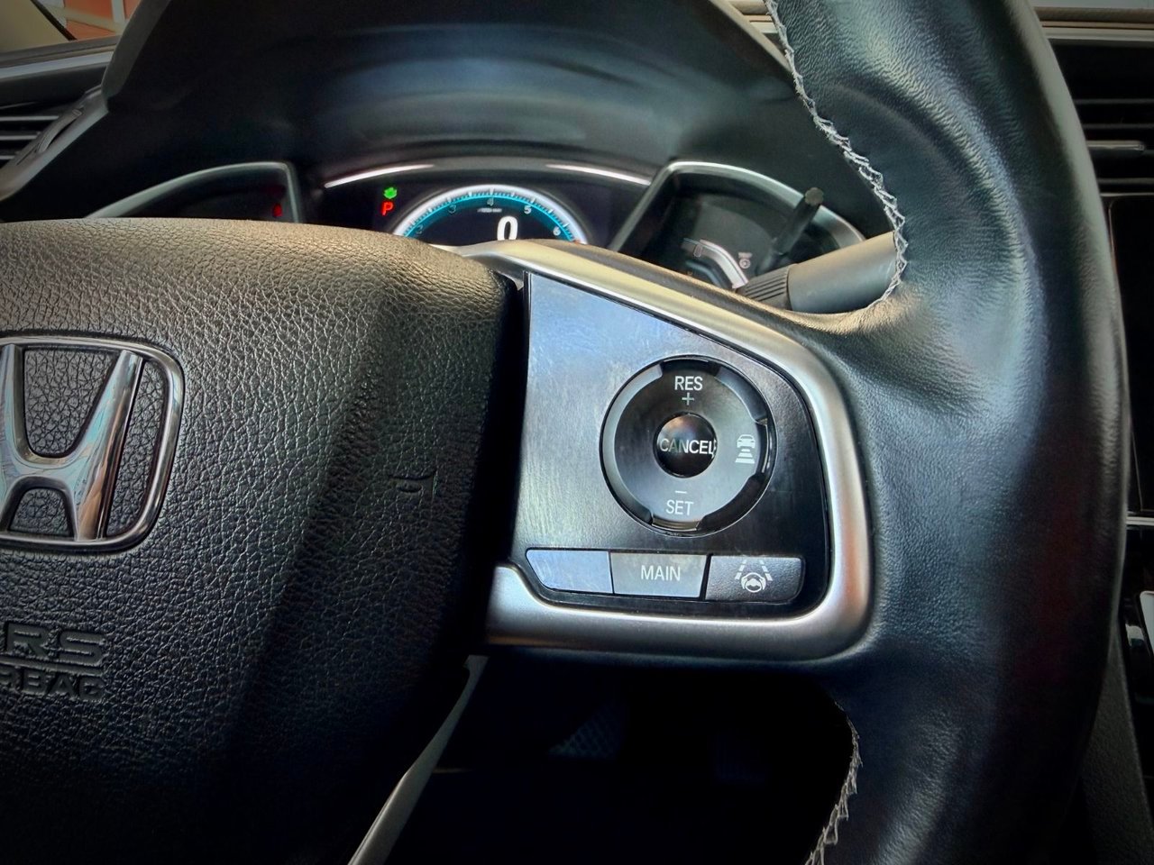 Honda Civic Sedan 2018 Blanc Notre-Dame-des-Prairies - photo #24