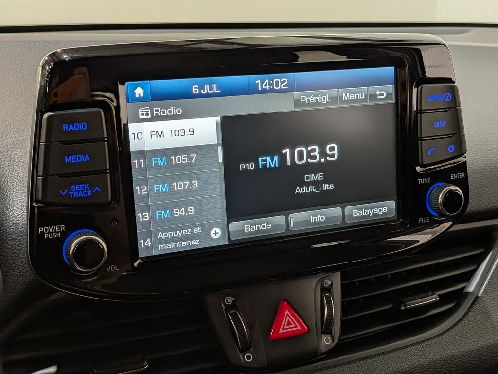 2018 Hyundai Elantra GT GL Auto White Val-David - photo #20
