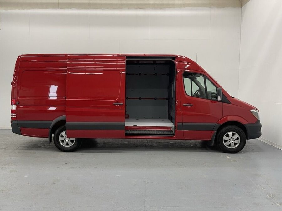 2017 Mercedes-Benz Sprinter Cargo Vans 2017 Red