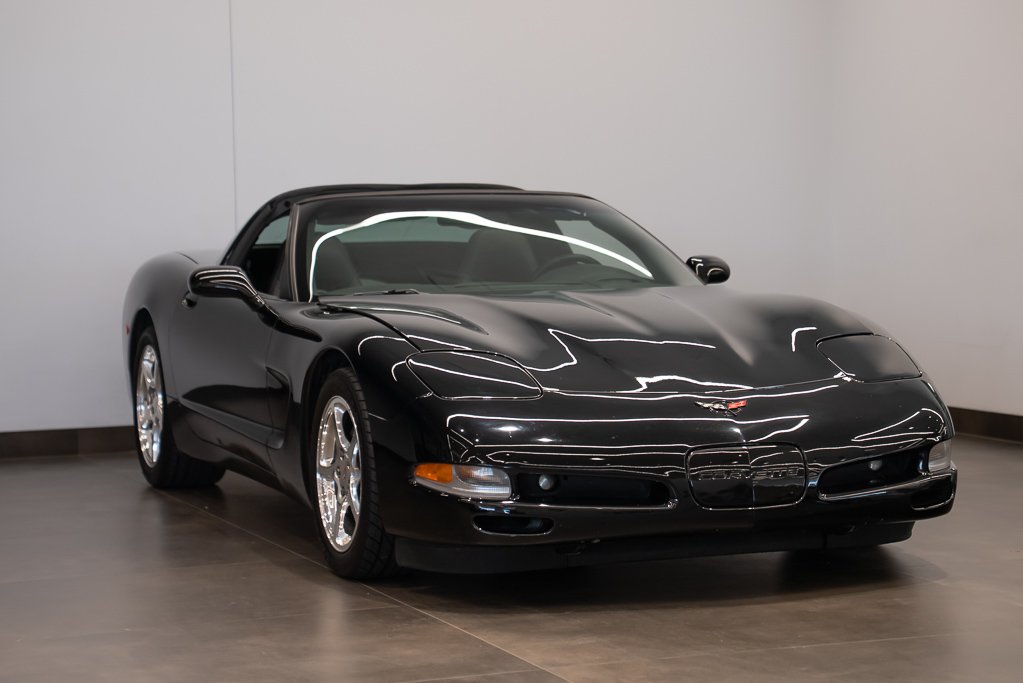2002 Chevrolet Corvette Black Montreal - photo #2