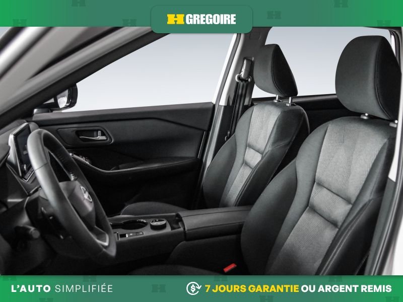 2025 Nissan Rogue White Laval - photo #10