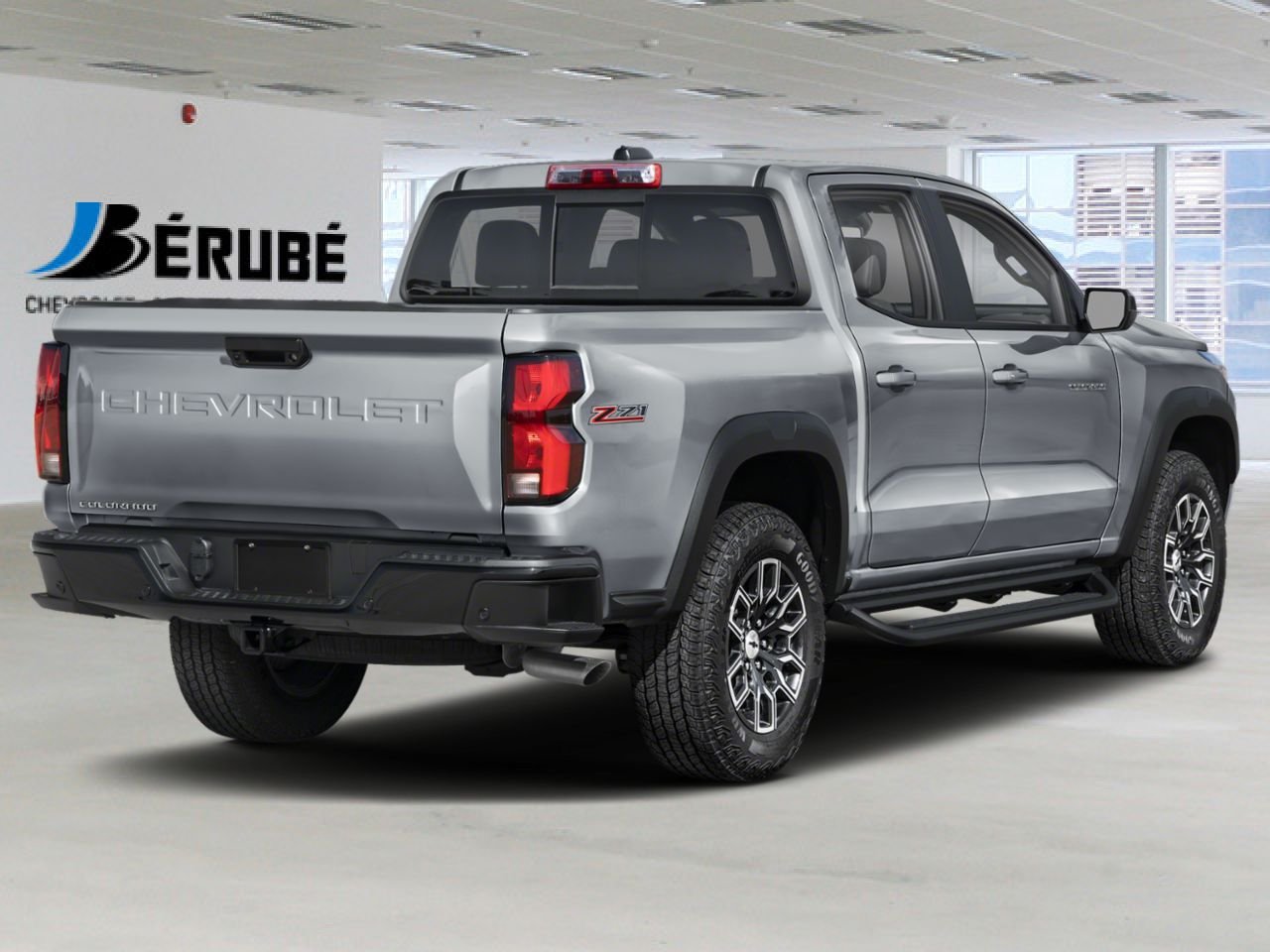 CHEVROLET Colorado COLORADO 4WD CREW CAB Z71 SHORT BOX (4Z7) 2026 GRIS STERLING METALLISE Rivière-du-Loup - photo #1