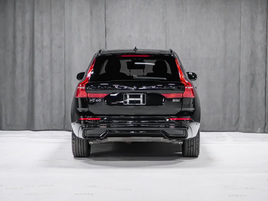Volvo XC60 B5 PLUS DARK CLIMATE 2025 Noir