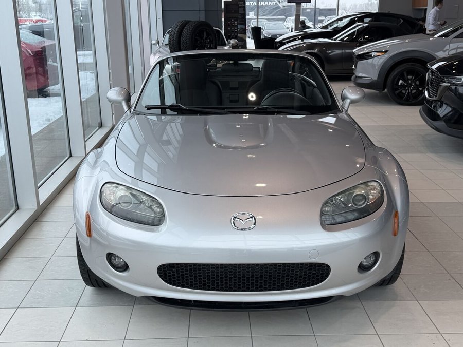 Mazda MX-5 Miata 2006 2006 Gris