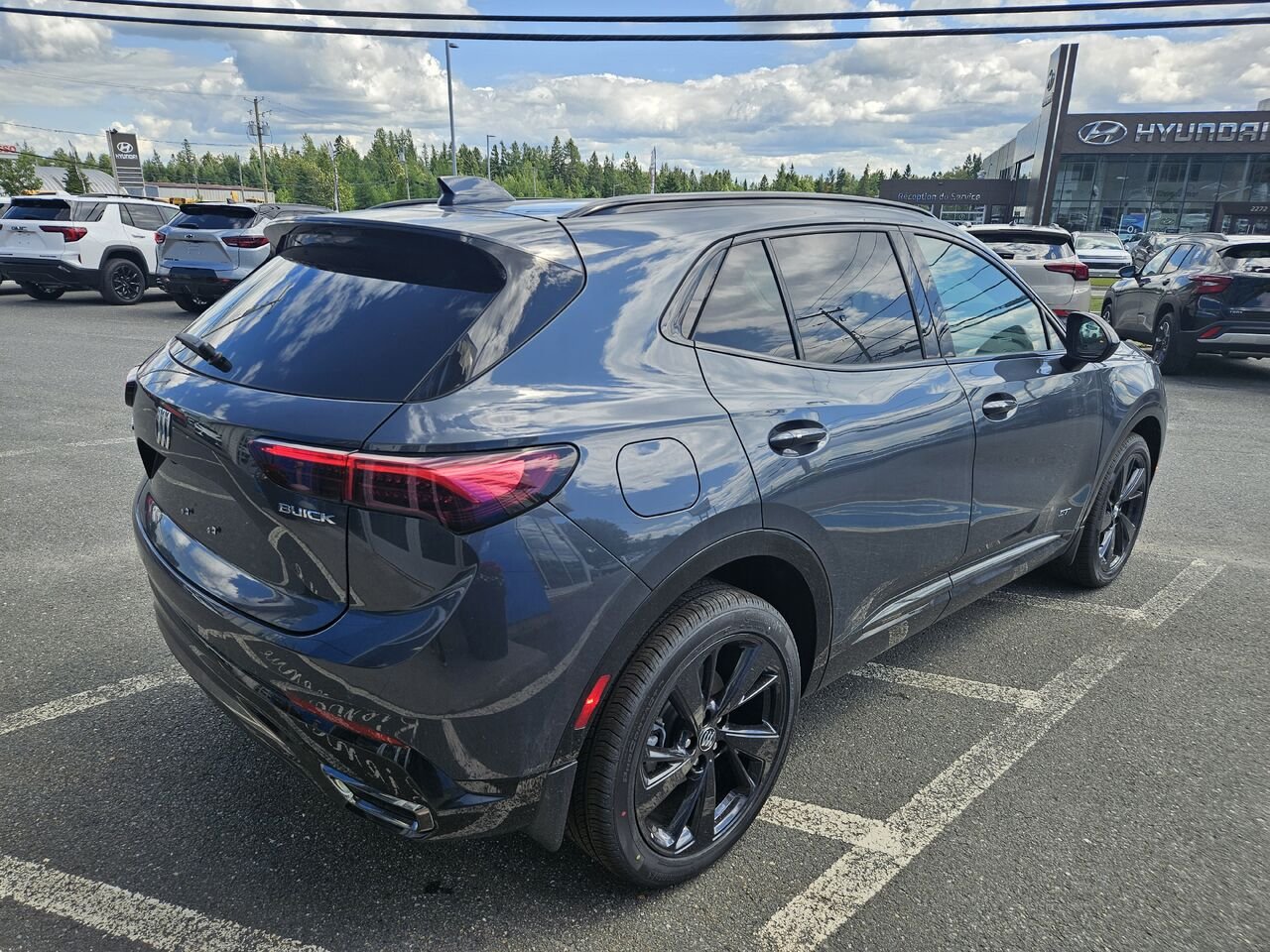Buick Envision Tourisme sport 4 portes TI 2026 Bleu quartz métallisé Thetford Mines - photo #2