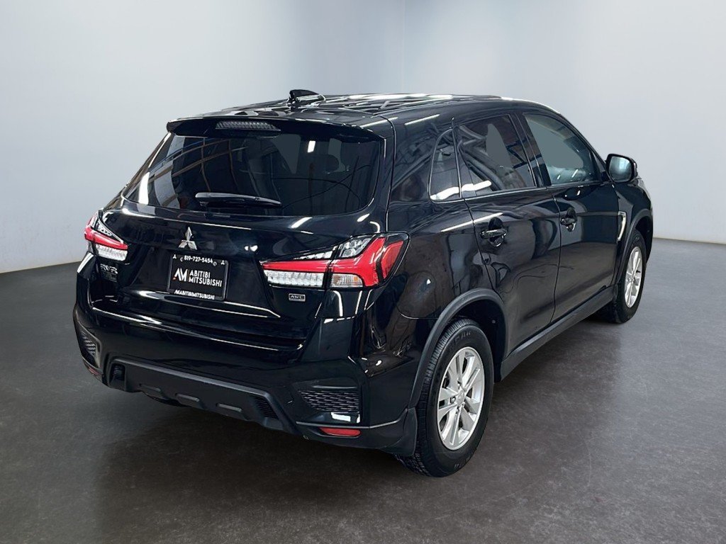 2022 Mitsubishi RVR Black Amos - photo #6