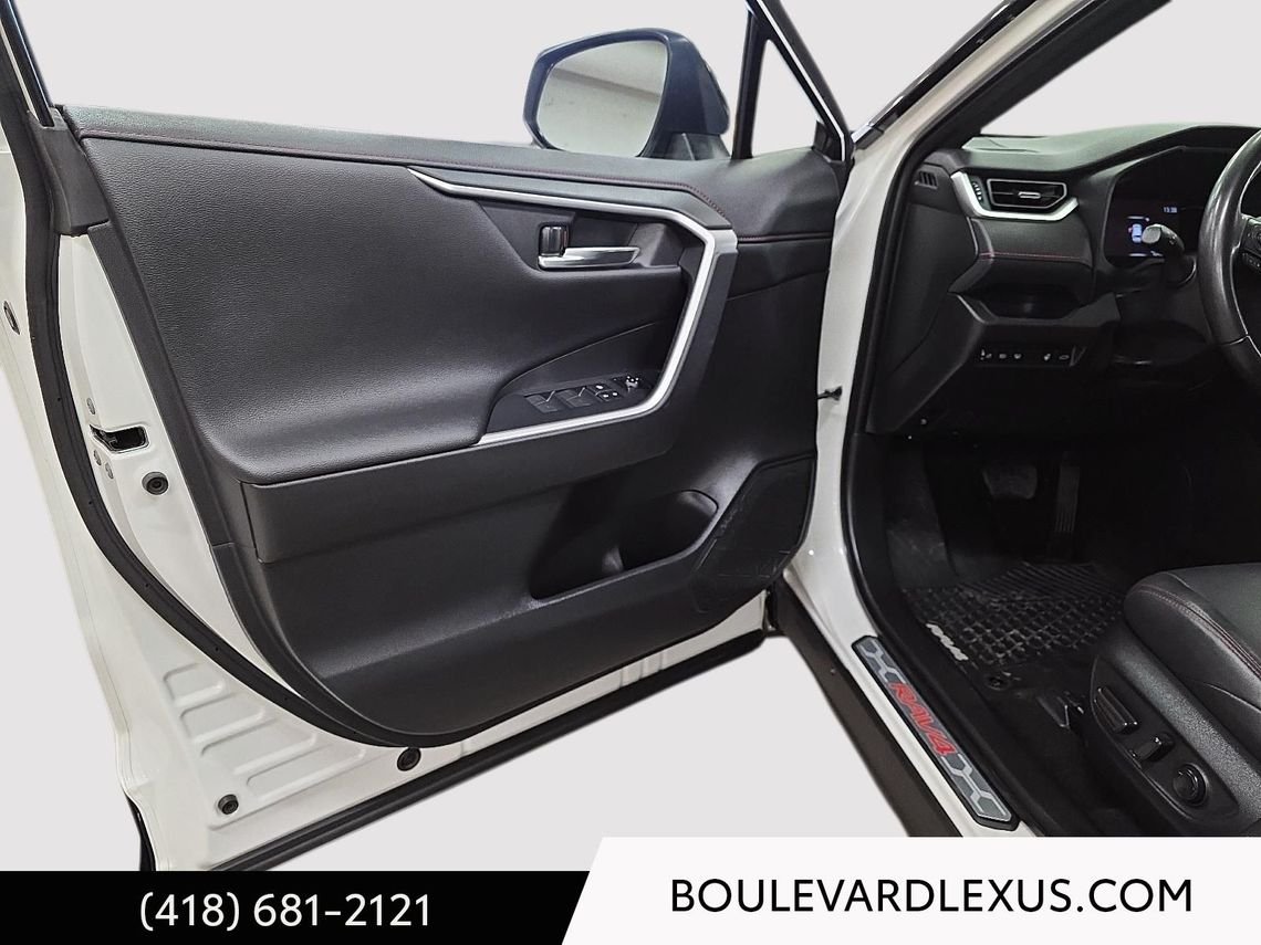 Toyota RAV4 Prime (PHEV) 19298A 2022 Blanc Québec - photo #27