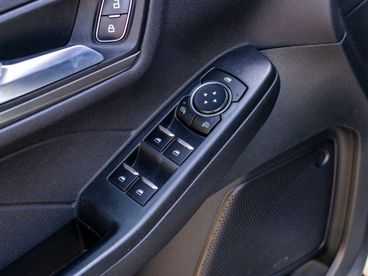 2023 Ford Escape VHR TA White Châteauguay - photo #27